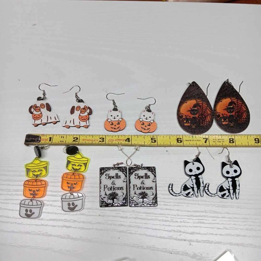 Halloween Earring Lot 6 Pairs Gothic Black Cat Skeleton Ghost Dog Spells Potions - Picture 7 of 9